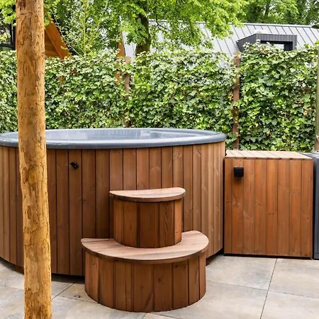 Bos Met Hottub & Sauna | 6 Personen
