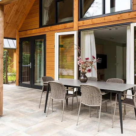 Bos Met Hottub & Sauna | 6 Personen Vakantiehuis