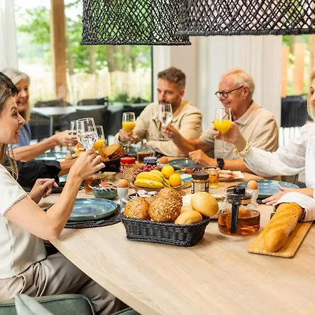 Vakantiehuis Bos Met Hottub & Sauna | 6 Personen Wekerom