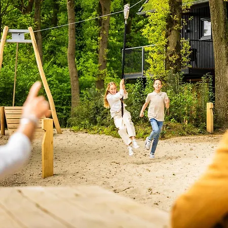 Vakantiehuis Bos Met Hottub & Sauna | 6 Personen *