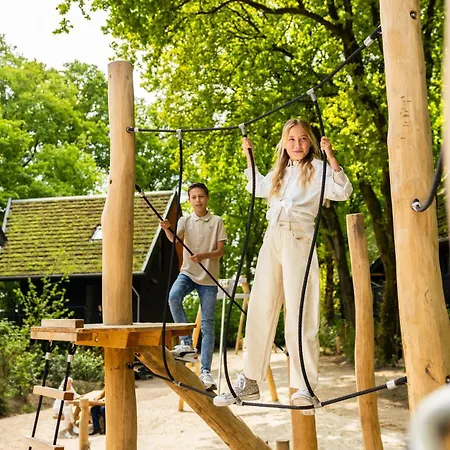 Vakantiehuis Bos Met Hottub & Sauna | 6 Personen *
