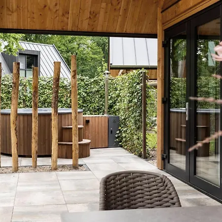 Bos Met Hottub & Sauna | 6 Personen *