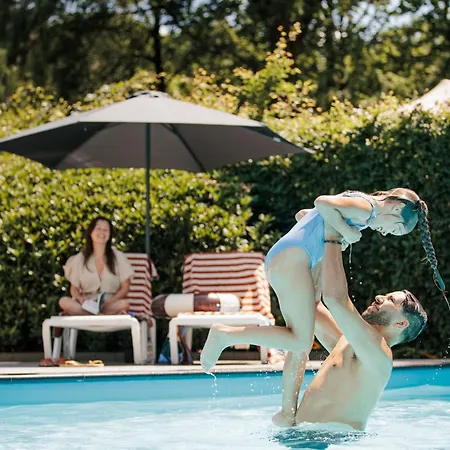 Bos Met Hottub & Sauna | 6 Personen Wekerom