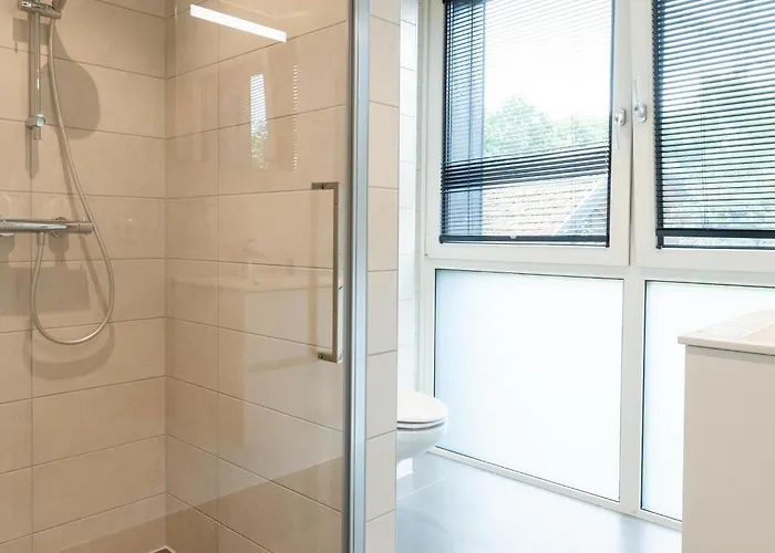 度假居 Bos Met Hottub & Sauna | 6 Personen Wekerom