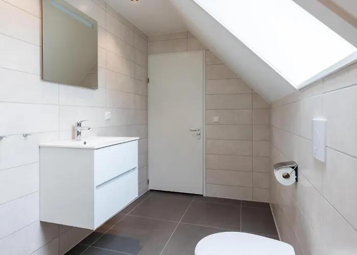 Bos Met Hottub & Sauna | 6 Personen Wekerom