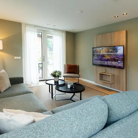 Bos Met Hottub & Sauna | 6 Personen *