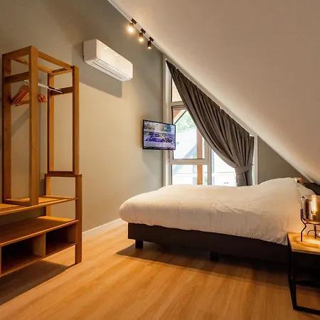 Bos Met Hottub & Sauna | 6 Personen Casa de Férias *