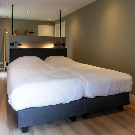 Bos Met Hottub & Sauna | 6 Personen Wekerom