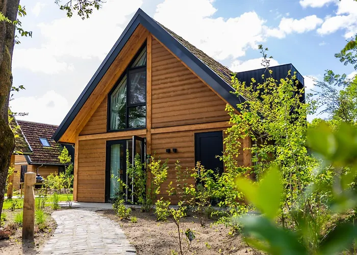 Bos Met Hottub & Sauna | 6 Personen Casa de Férias